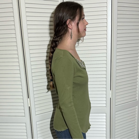 Women’s Top - Olive Green V-Neck with Sequins by For Joseph Fortune - Size M - Picture 3 of 16